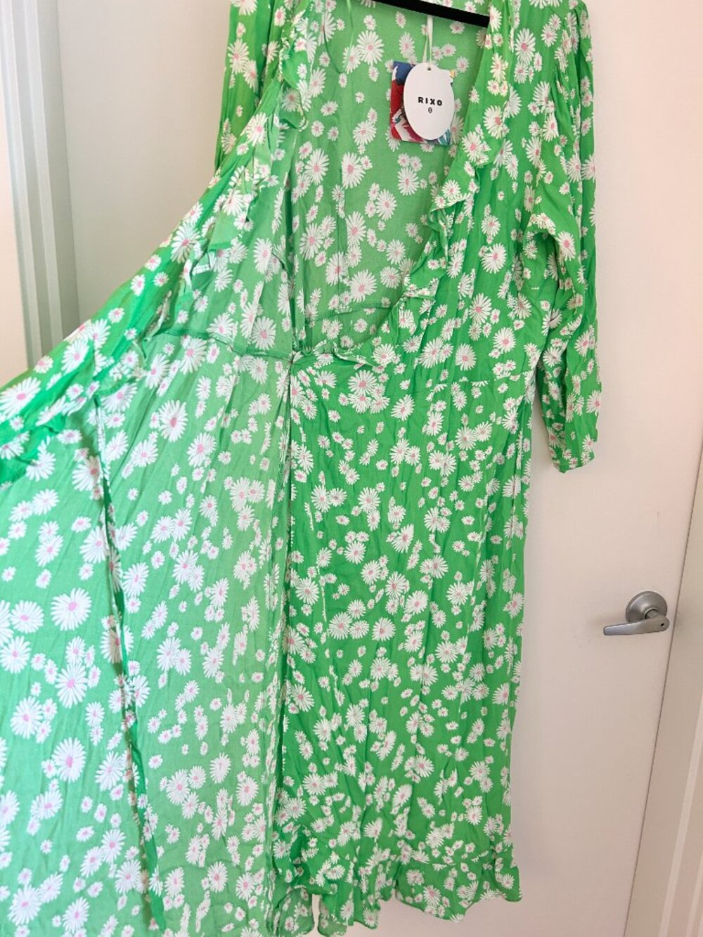 Rixo x Target Green & White Daisy Print Genuine Wrap Ruffle Dress Size 1X NWT - Picture 5 of 9